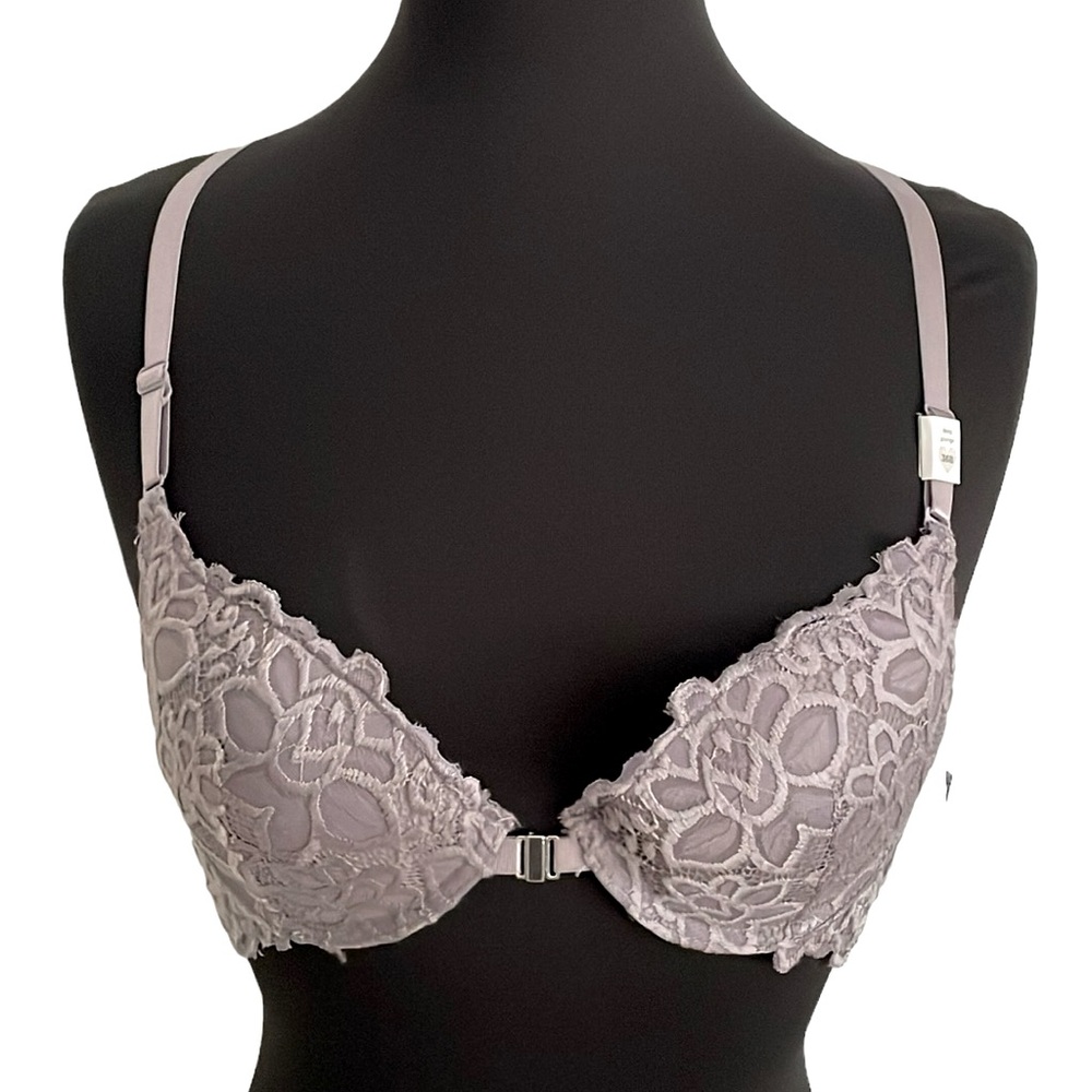 True by Rue 21 Size 36B lavender‎ lace padded front clasp underwire push up bra.